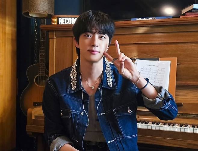 방탄소년단 진 솔로곡 또 예술의전당 '세계음악분수' 선곡..이번엔 'Don't Say You Love Me'