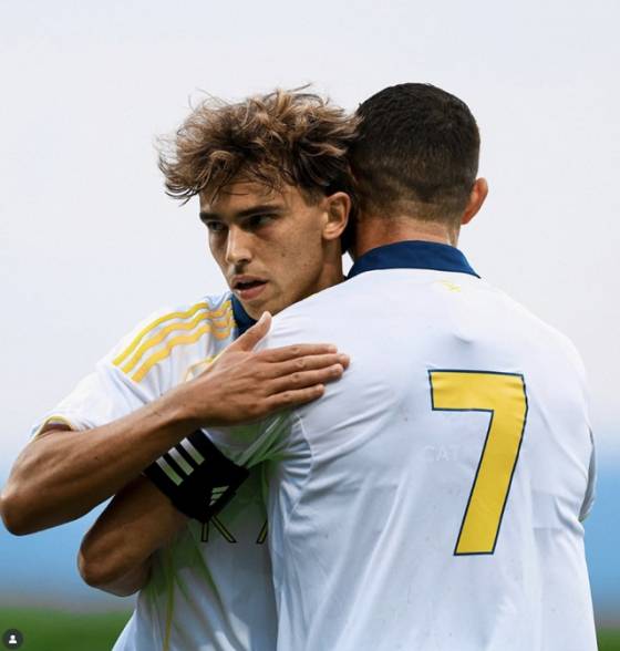 주앙 펠릭스(왼쪽)와 크리스티아누 호날두. /사진=알나스르 SNS