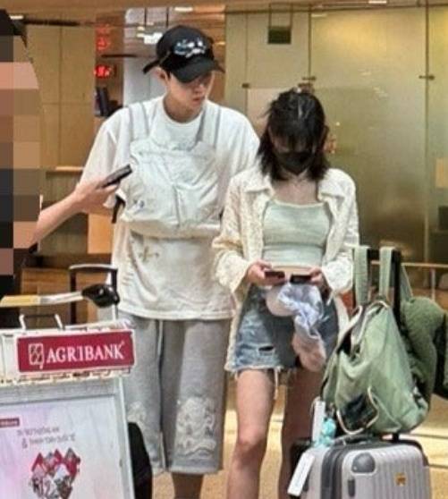 왼쪽부터 김도훈, 김유정 /사진=온라인 커뮤니티