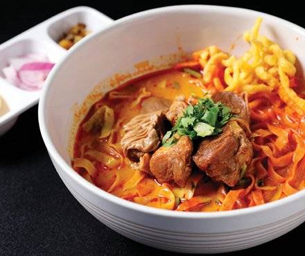 태국 북부 특유의 향신료가 은은하게 배어 있는 카오소이. GETTYIMAGES&nbsp;