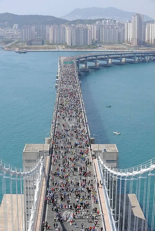 광안대교 걷기대회 연합뉴스 자료사진. 재판매 및 DB금지
