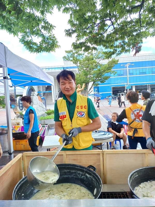 한우송 영동우체국 집배원