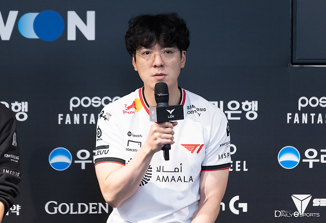 T1 '꼬마' 김정균 감독