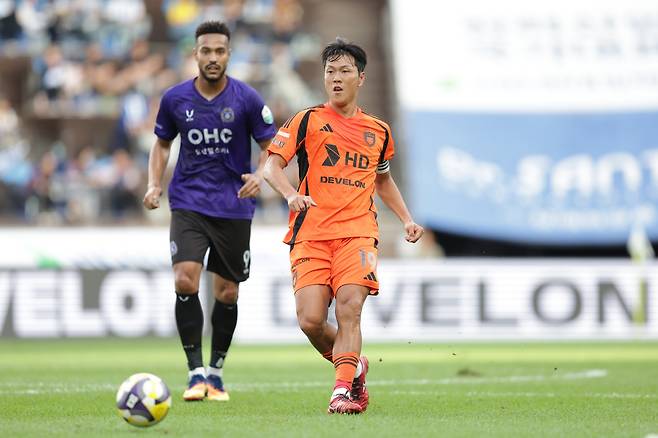 울산문수축구경기장/ K리그1/ 울산HDFC vs FC안양/ 울산 김영권/ 사진 김정수