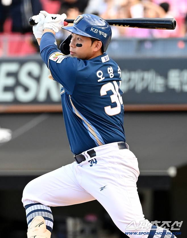 21일 광주KIA챔피언스필드에서 열린 NC와 KIA의 경기, 7회초 2사 만루 NC 오영수가 역전 3타점 2루타를 치고 있다. 광주=허상욱 기자wook@sportschosun.com/2025.09.21/