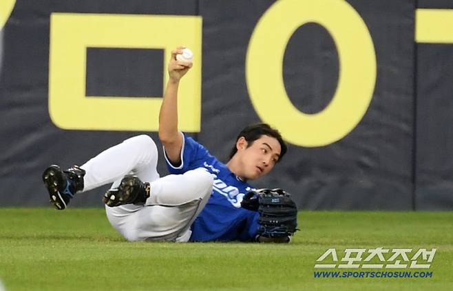28일 잠실구장에서 열린 두산 베어스와 삼성 라이온즈의 경기. 삼성 구자욱이 수비를 하고 있다. 잠실=박재만 기자 pjm@sportschosun.com/2025.08.28/