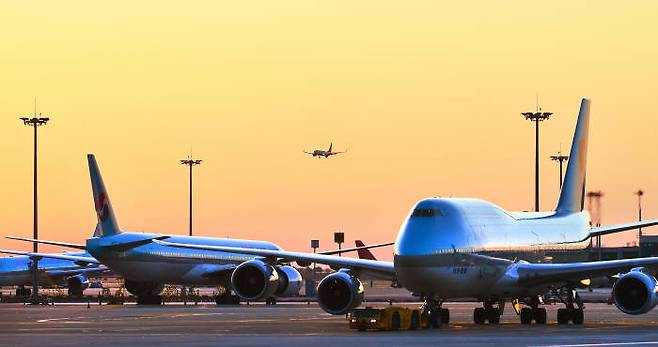 공항 활주로 전경. [사진= 전자신문 DB]