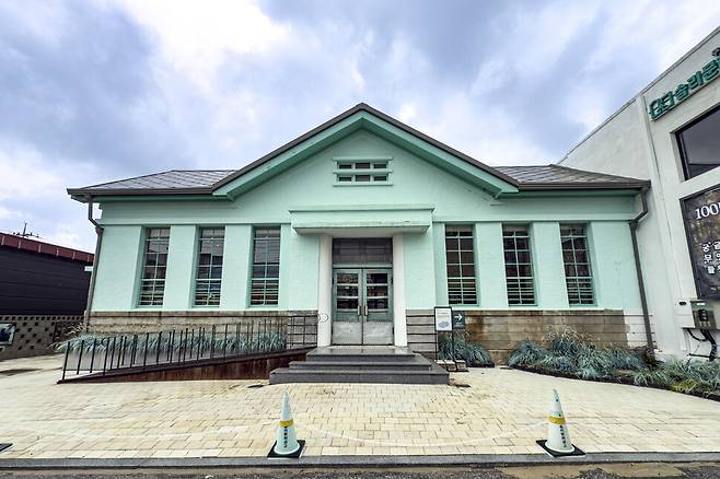 지금은 각종 문화 행사 등이 펼쳐지는 공간으로 활용되는 옛 이리금융조합 건물. 최갑수 제공