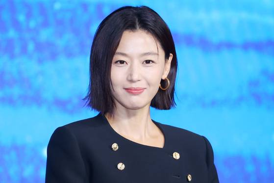 Actor Jun Ji-hyun poses during a press conference for the Disney+ original series ″Tempest″ at the Four Seasons Hotel in central Seoul on Sept. 2. [YONHAP]