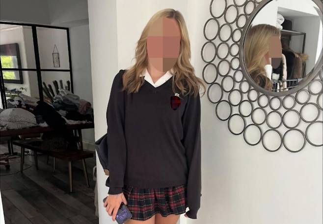 가디언이 공개한 사진. 부모가 인스타그램에 올린 자녀의 ‘개학 기념’ 게시물이 메타의 홍보용 추천 콘텐츠로 전환돼 성인 사용자에게 노출됐다.