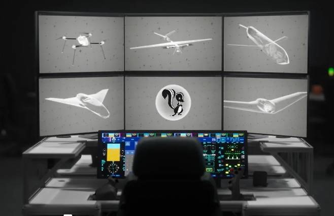 ‘애자일 드론 프레임워크’ 홍보 영상 캡처 화면. 벡티스(왼쪽 아래), CMMT(오른쪽 위), 스텔스 비행익형 무인기(오른쪽 아래) 등 다양한 드론 설계 개념이 표시돼 있다. 록히드마틴 제공