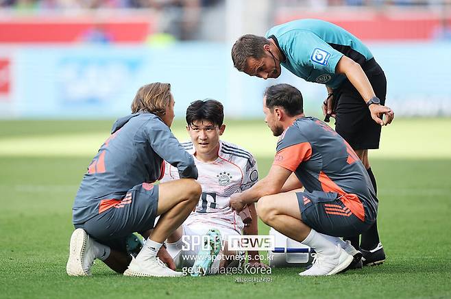 ▲ 한국 수비의 ‘철벽’ 김민재가 큰 부상을 피하면서 뮌헨은 핵심 수비 라인을 안정적으로 운영할 수 있게 됐다. 앞으로 며칠간 컨디션 회복에 집중한 뒤, 다시 그라운드를 지배할 모습에 독일 언론들의 기대가 커지고 있다.