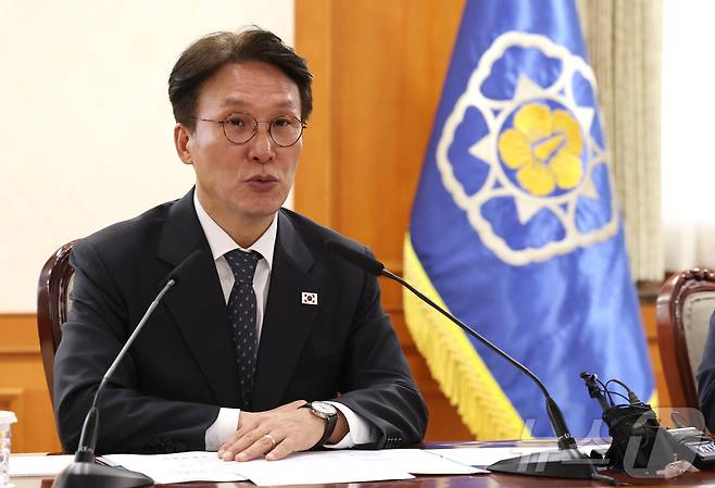 김민석 국무총리가 22일 서울 종로구 정부서울청사에서 열린 통신사 및 금융사 해킹사고 관련 긴급현안점검회의에서 모두발언을 하고 있다. 2025.9.22/뉴스1 ⓒ News1 임세영 기자