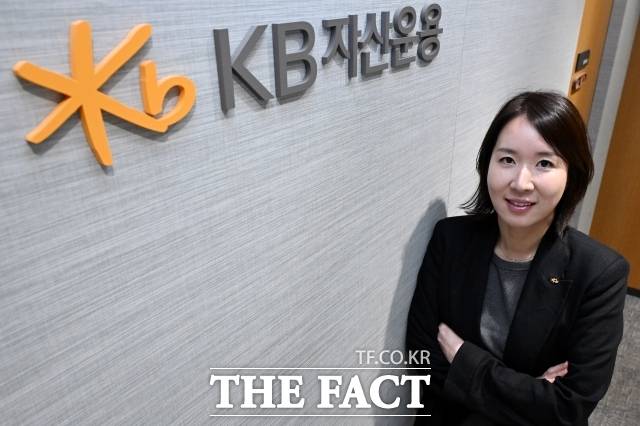 노아름 KB자산운용 ETF사업본부장이 3일 오전 서울 여의도 IFC KB자산운용 본사에서 포즈를 취하고 있다. / 남용희 기자