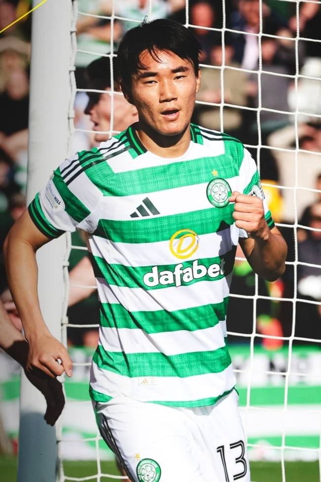 ▲ 셀틱 FC 양현준이 지난 21일(한국 시간) 스코틀랜드 글래스고 퍼힐 스타디움에서 열린 파틱 시슬 FC와 2025-2026 스코티시 리그컵 8강에서 선제골 겸 결승골을 터트린 뒤 기뻐하고 있다. 셀틱 FC 페이스북 캡처