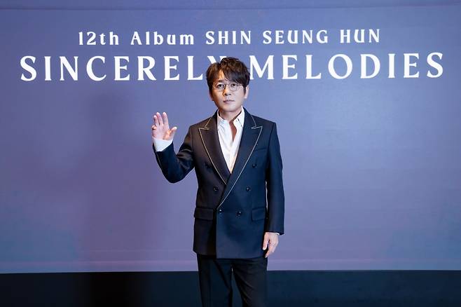 가수 신승훈 /사진=도로시컴퍼니 제공