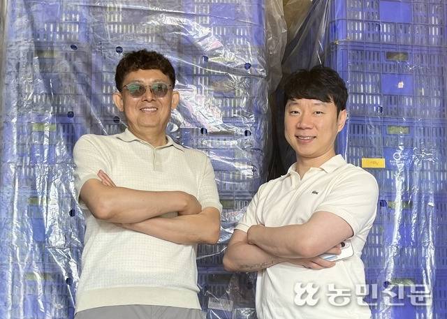 김치업체 씨엔에프(C&F) 이용덕 대표(오른쪽).