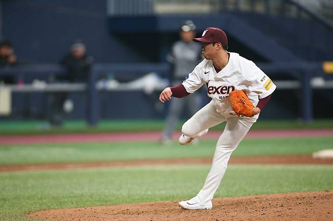 ▲ 넥센 유니폼을 입고 뛸 시절의 문성현 ⓒ넥센 히어로즈