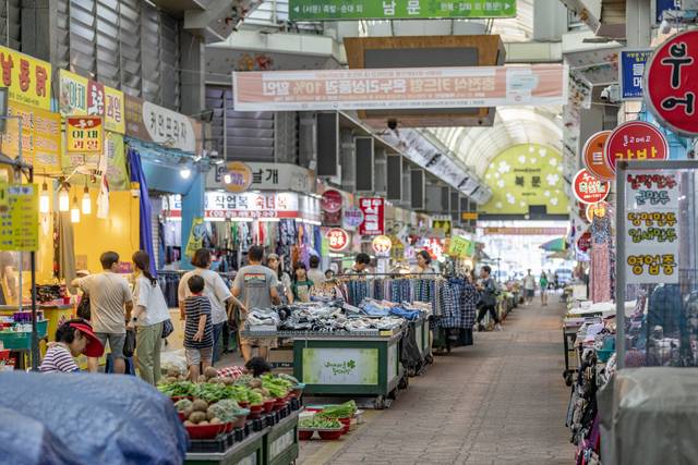 경북의 전통시장에서 추석 대목 준비가 한창이다. 사진은 구미 새마을중앙시장. 구미시 제공