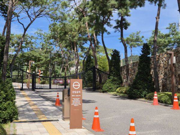 멤버십 회원 객실과 부대 시설은 별도의 카드키가 있어야 입장이 가능하다. 이민지 기자.