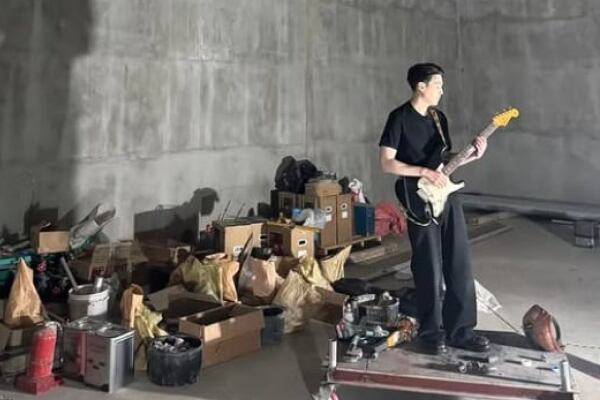 BTS 슈가가 소셜미디어에 올린 사진. /인스타그램