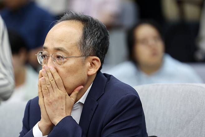 추경호 국민의힘 의원이 지난 17일 오전 서울 여의도 국회에서 열린 ‘기재부·금융위 조직 개편안 긴급 토론회’에 참석해 있다. [뉴시스]