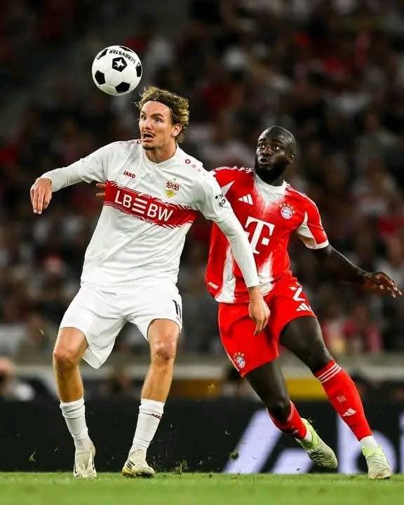 레알 마드리드가 바이에른 뮌헨의 중앙수비수 다요 우파메카노(오른쪽)에게 관심을 갖고 있다. 다만 조건이 있다. 이적료가 없는 FA 상태에서만 데려올 수 있다는 입장이다. 사진출처｜바이에른 뮌헨 페이스북