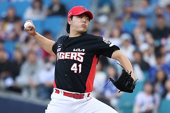 ▲ 불의의 교통사고로 올 시즌 결장이 길었던 황동하는 23일 1군에 재등록됐다 ⓒKIA타이거즈