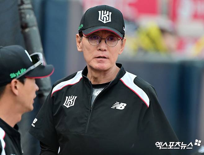 이강철 감독이 이끄는 KT 위즈가 23일 수원 KT위즈파크에서 열리는 2025 신한 SOL Bank KBO리그&nbsp;키움 히어로즈와의 팀 간 16차전에서 3연승에 도전한다. 사진 엑스포츠뉴스 DB