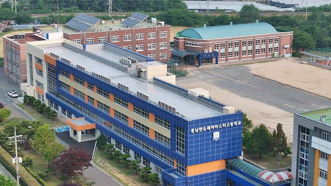 충남반도체마이스터고 전경. /충남도 제공