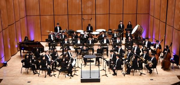 창녕콘서트오케스트라는 24일 창녕문화예술회관 대공연장에서 '천일야화'를 주제로 연주회를 연다. /창녕콘서트오케스트라
