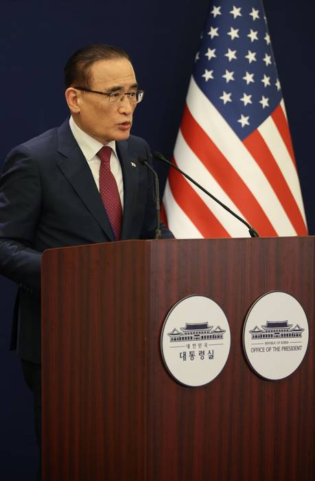 브리핑하는 위성락 안보실장     (뉴욕=연합뉴스) 한상균 기자 = 위성락 국가안보실장이 23일(현지시간) 미국 뉴욕 한 호텔의 한국프레스센터에서 이재명 대통령의 유엔 총회 기조연설, 정상회담 관련 브리핑을 하고 있다. 2025.9.24     xyz@yna.co.kr (끝)