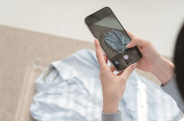 오프라인 매장 체험형 중고숍, 브랜드별 한정판 리셀 프로그램 등도 확대될 가능성이 높다. 게티이미지