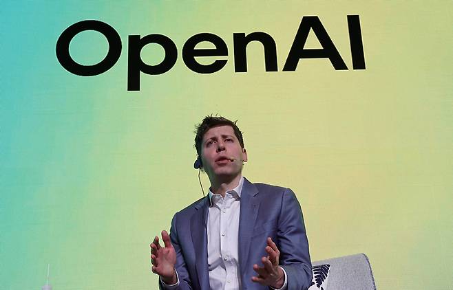 샘 올트먼 오픈AI CEO가 지난 2월4일 서울 중구 더 플라자 호텔 서울에서 열린 기자간담회에서 발언하는 모습 ⓒ연합뉴스