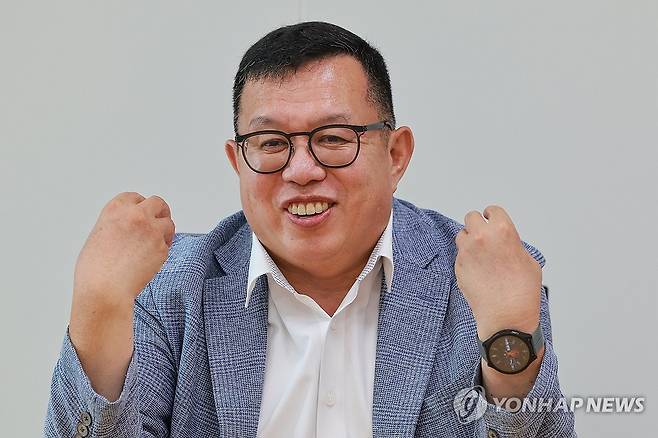 연합뉴스와 인터뷰하는 전인범 전 특전사령관 [신현우 기자 촬영]