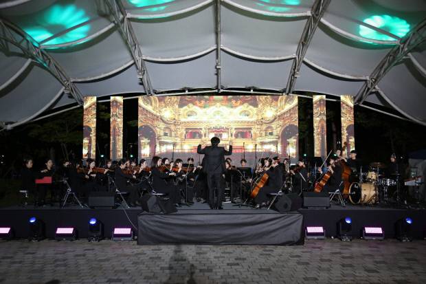 지난해 나주시 빛가람호수공원에서 열린 ‘나주공연예술제’ 모습.<나주시 제공>