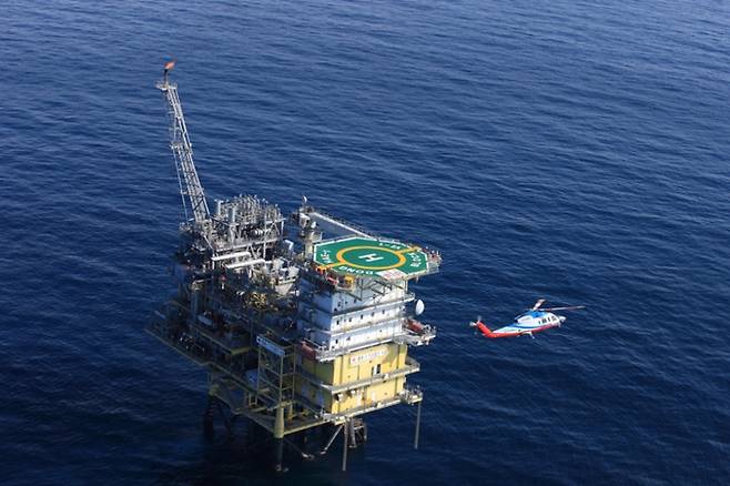 가스생산을 마치고 CCS 저장소로 전환을 준비중인 한국석유공사 동해가스전. 석유공사 제공