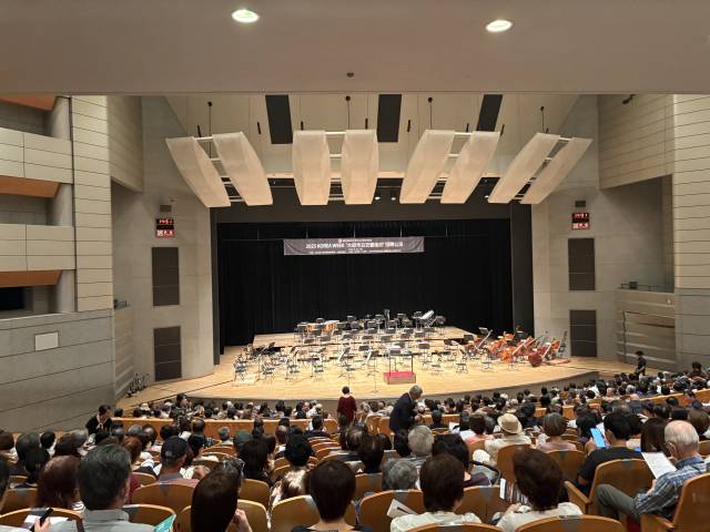 24일 오후 3시(현지시간) 대구시향이 일본 히로시마 JMS 애스터플라자 대공연장에서 코리아 위크 행사 일환으로 초청 공연을 마쳤다. 평일 낮에도 1천명의 관객들이 좌석을 꽉 채웠다. 최현정 기자