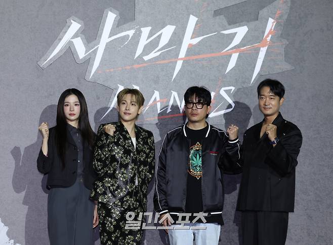 넷플릭스 영화 '사마귀' 제작보고회가 25일 오후 서울 광진구 롯데시네마 건대입구점에서 열렸다. '사마귀'는 모든 룰이 무너진 살인청부업계에 긴 휴가 후 컴백한 A급 킬러 ‘사마귀’와 그의 훈련생 동기이자 라이벌 ‘재이’ 그리고 은퇴한 레전드 킬러 ‘독고’가 1인자 자리를 놓고 벌이는 대결을 그린 액션 영화. 오는 26일 공개. 서병수 기자 qudtn@edaily.co.kr /2025.09.25/