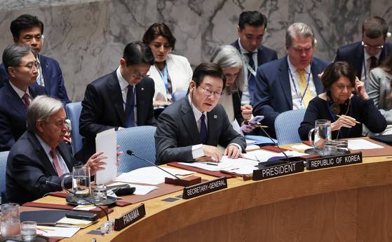 이재명 대통령이 24일(현지시간) 미국 뉴욕 유엔본부에서 안전보장이사회 의장 자격으로 공개 토의를 주재하고 있다. 김현동 기자