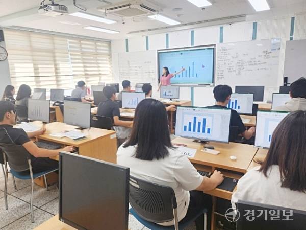 세무회계과 수업모습. 박화선기자