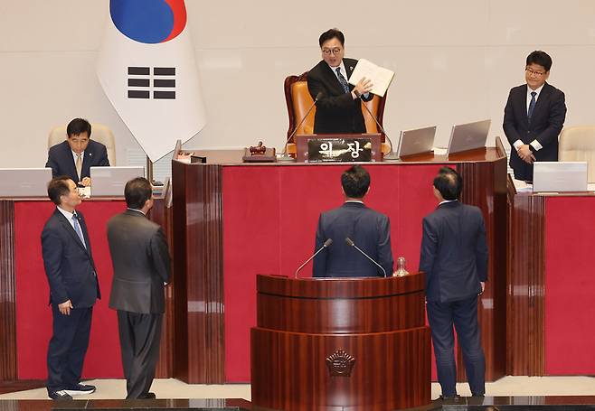 신속처리안건 지정동의의 건 개표 관련 여야 언쟁 / 사진=연합뉴스