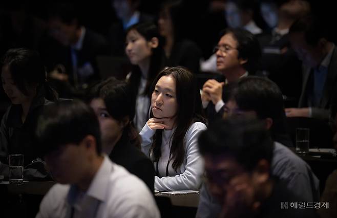 24일 오전 서울 중구 신라호텔 다이너스티홀에서 열린 헤럴드 기업포럼 2025에서 참석자들이 강연을 경청하고 있다. 임세준 기자