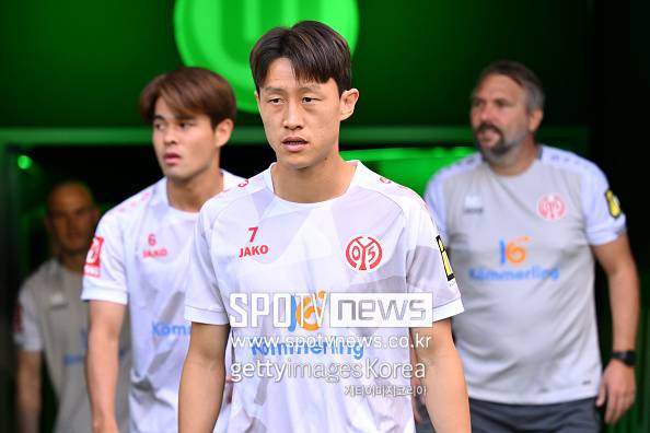 ▲ 올 시즌 마인츠는 1승 1무 2패로 출발이 불안하다. 다만 직전 라운드에서 아우크스부르크를 4-1로 완파, 시즌 첫 승과 반등 계기를 두루 움켜쥐었다. 상승세를 이어가기 위해선 '지휘자' 이재성 복귀가 무엇보다 절실하다.