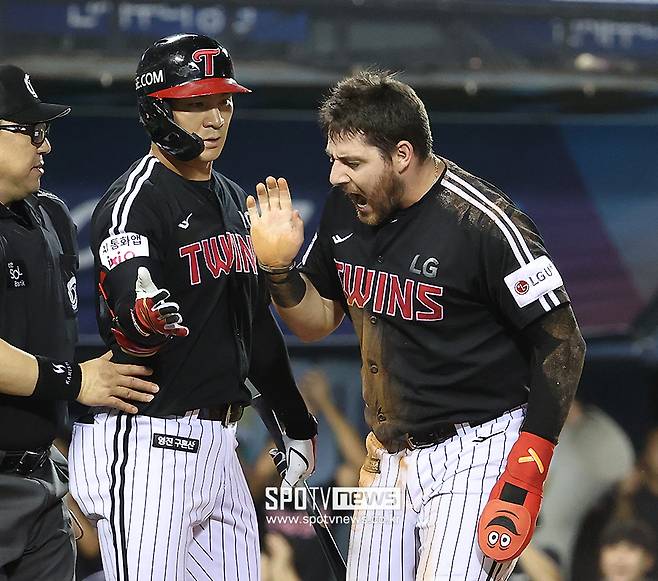 ▲ 결정적인 3점 홈런을 포함해 5타점 대활약을 펼친 LG 오스틴 ⓒ곽혜미 기자