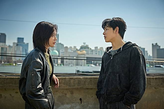 넷플릭스(Netflix) 영화 ‘사마귀’가 바로 오늘 공개를 앞두고 놓쳐서는 안 될 관전 포인트 TOP 3를 공개했다.