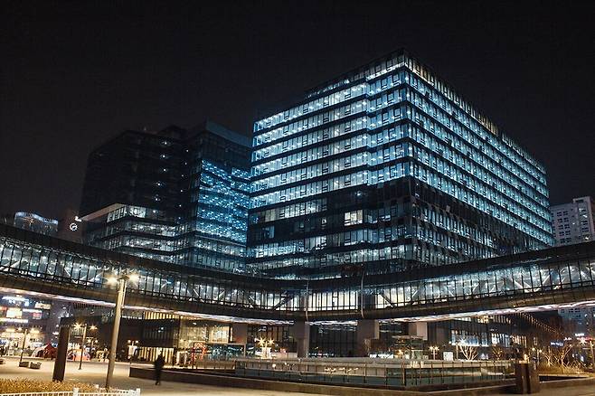 판교 테크원타워.