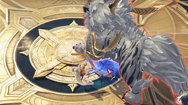 ▲ 약간의 추적 기능이 있는 투사체형 보주 성창