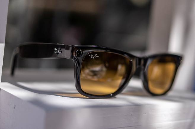 Updated Meta smart glasses are seen during the Meta Connect event at the company's headquarters in Menlo Park, California, on Sept. 27, 2023. [REUTERS/YONHAP]