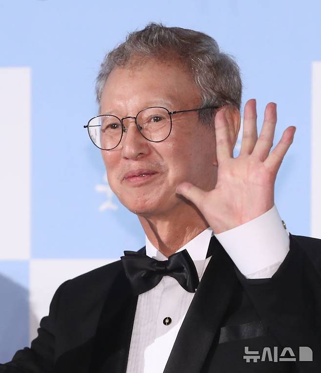 [서울=뉴시스] 2018년 8월 열린 제6회 부산국제코미디페스티벌 개막식 블루카펫 행사에 참석한 전유성의 모습. (사진=뉴시스 DB) 2025.09.25. photo@newsis.com